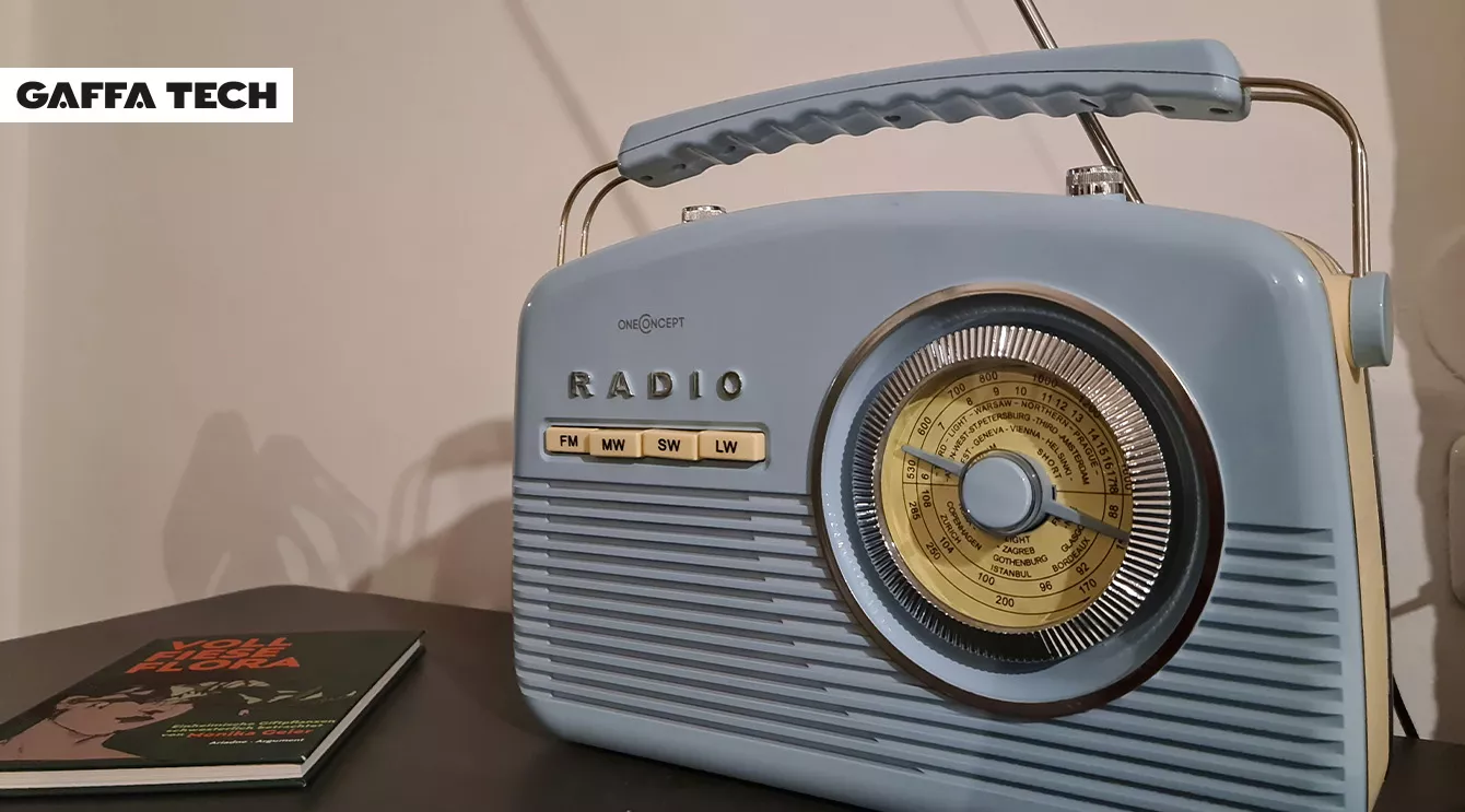 Siden vi ikke kunne få et bilde av den nye Rambler Classic, er det her istedenfor et bilde av en tradisjonell radio