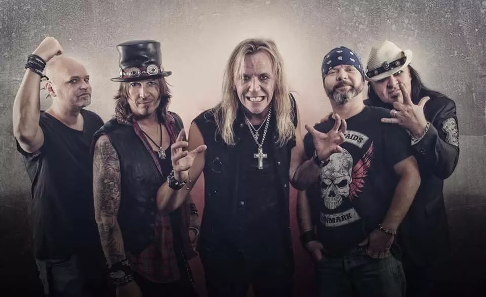 Pretty Maids - Red, Hot And Heavy