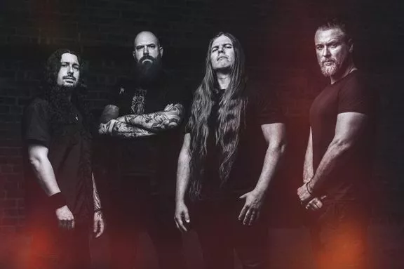 Prisvindende metalband rammer Danmark