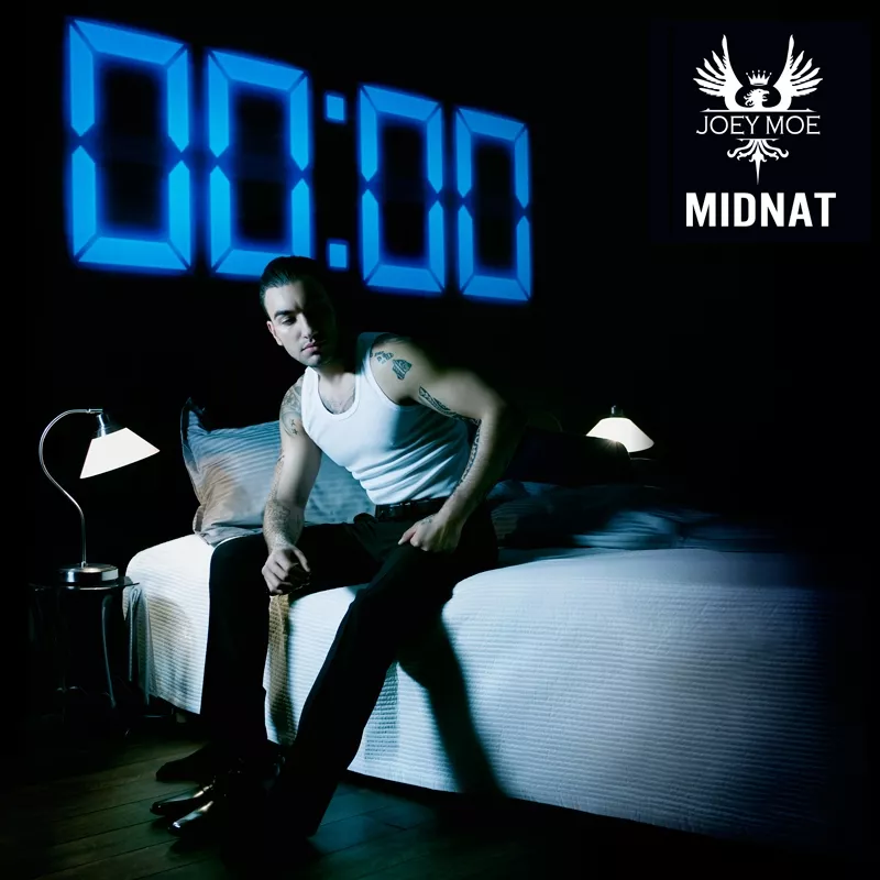Midnat - Joey Moe