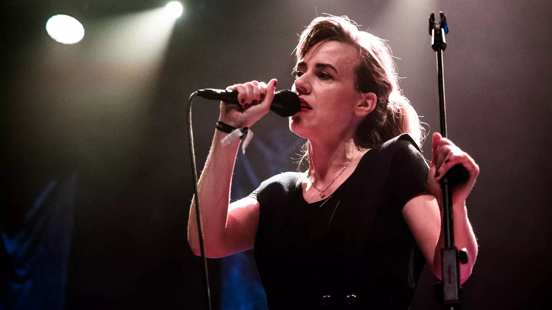 Annika Norlin är en av artisterna som kommer att uppträda under Amnesty Live 2024 – Bring The Noise.