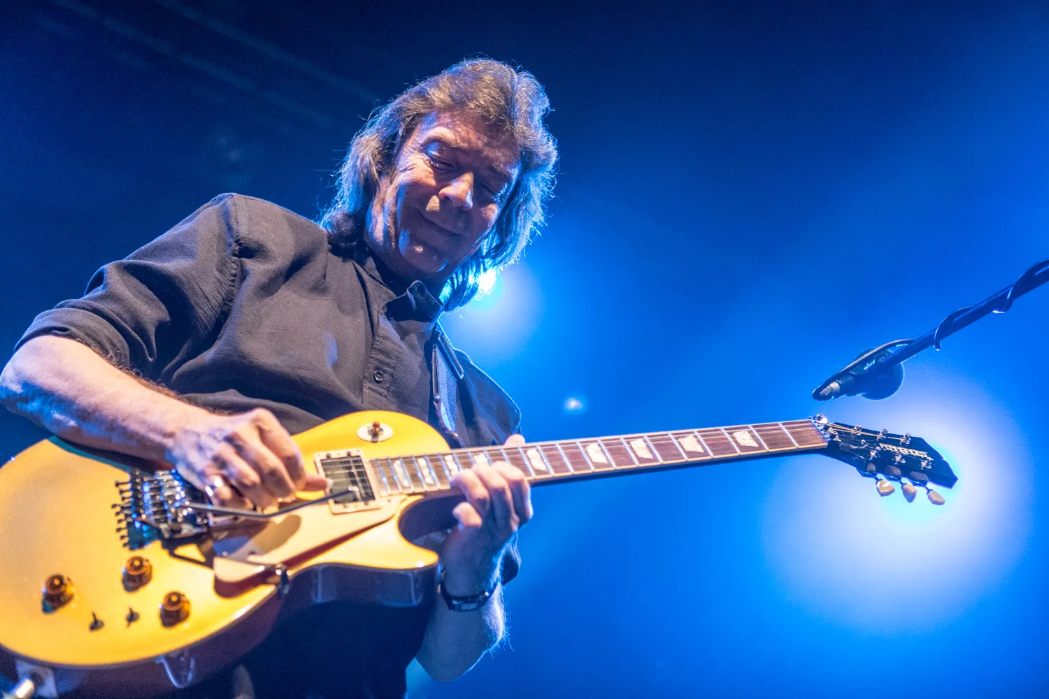 Genesis Revisited with Classic Hackett Tour, Amager Bio - Steve Hackett
