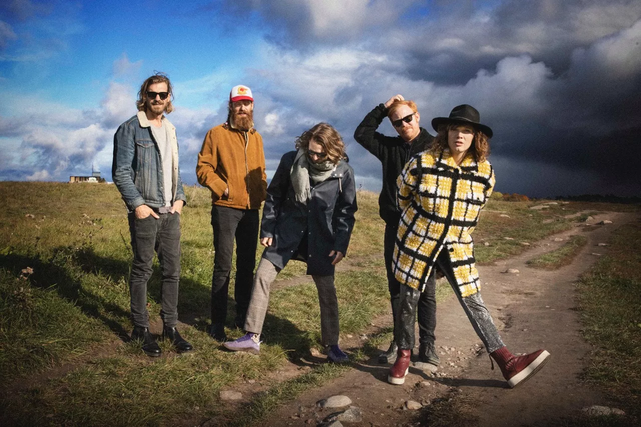 Den svenske indiepopgruppe Amason giver koncert i Danmark