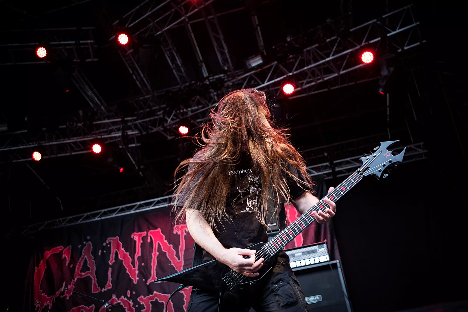 Cannibal Corpse udtaler sig om guitarist sigtet for angreb på betjent