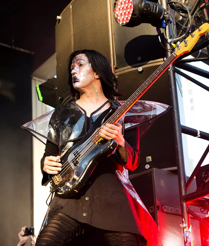 Marilyn Manson-bassist udtaler sig om voldtægtsanklage