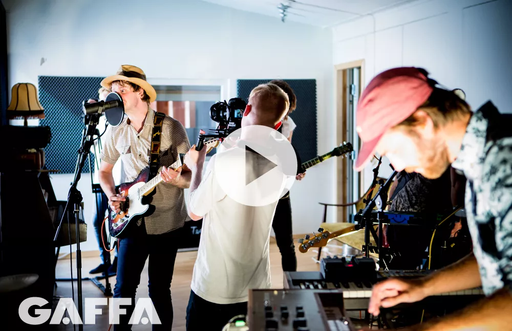 GAFFA Sessions: Team Me