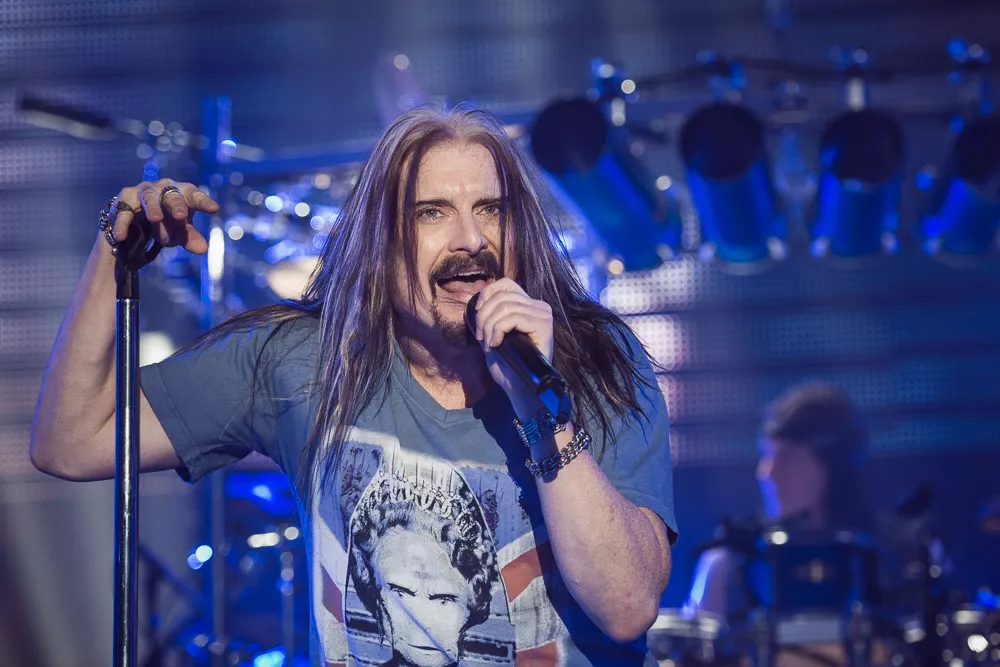 Dream Theater giver dansk siddekoncert