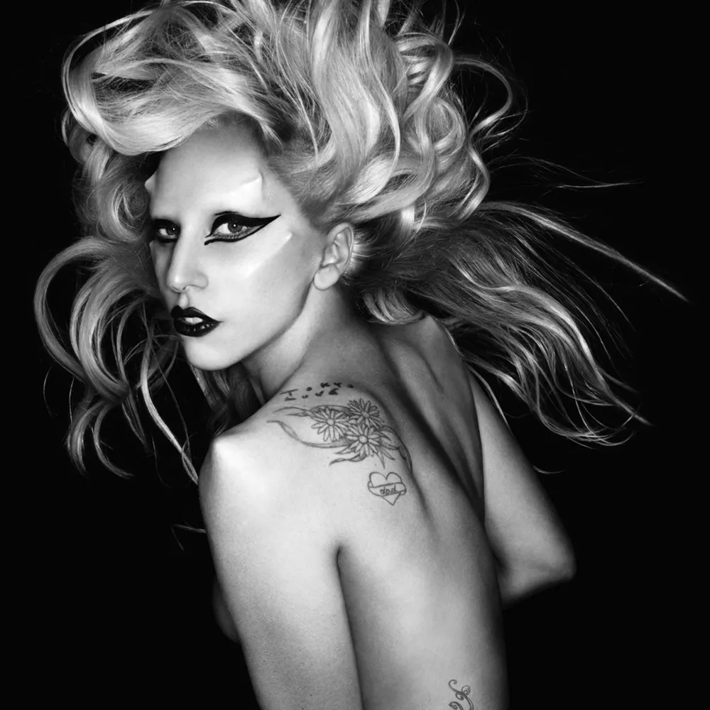 Lady Gaga sælger en million på en uge - i USA