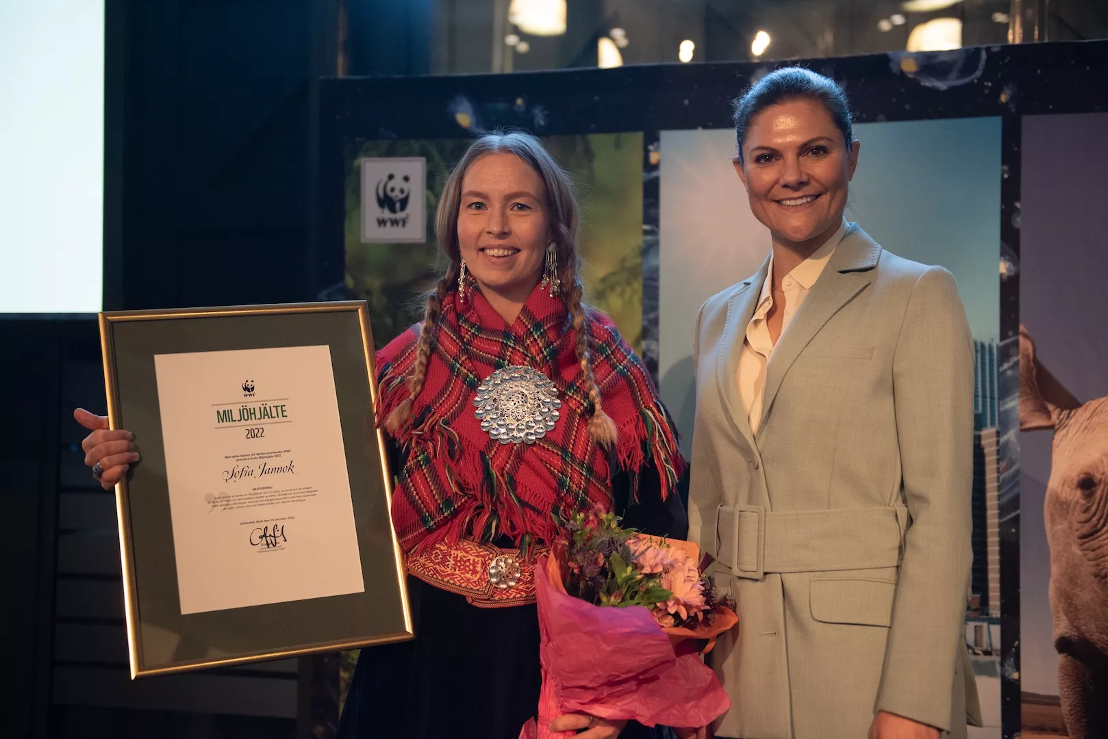 Sofia Jannok och kronprinsessan Victoria på WWF:s höstmöte 2022.