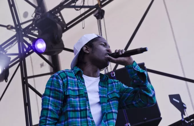 A$AP Rocky smider ny sang med tre stjerne-gæster 