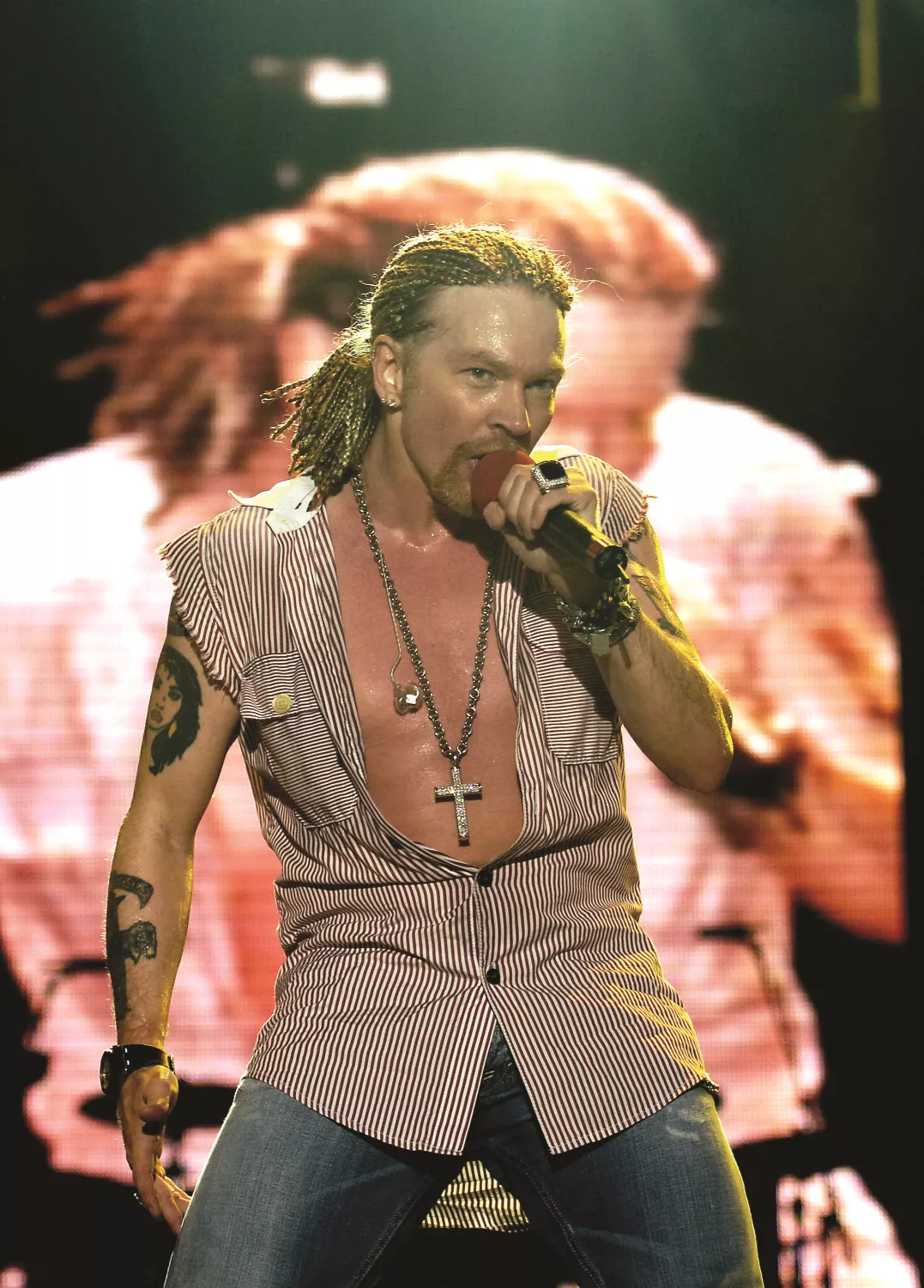 Øver Axl Rose nu med AC/DC?