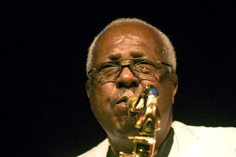 Stor afrikansk saxofonist død