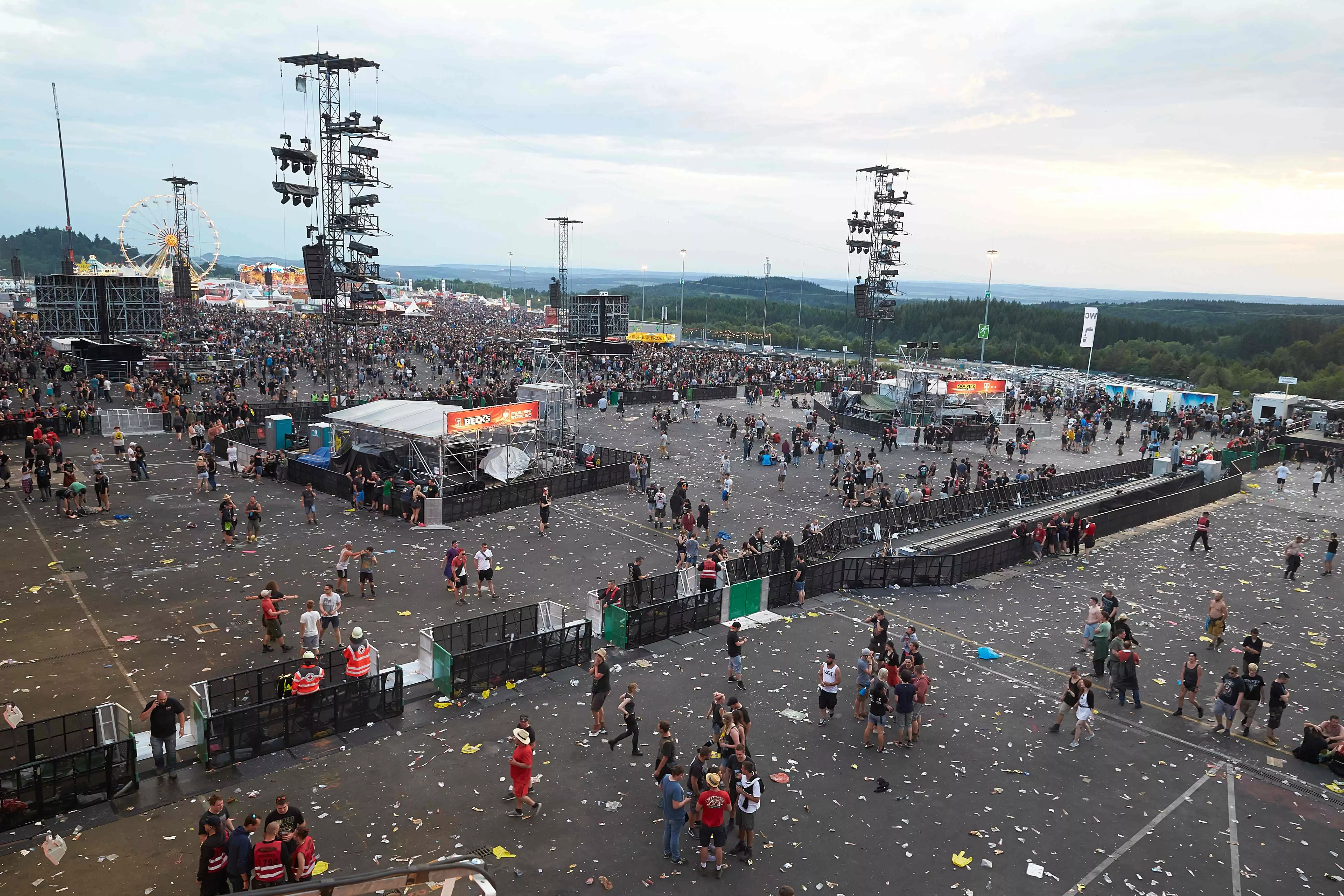 Den store festivalen Rock Am Ring i Tyskland evakuert etter terrortrussel