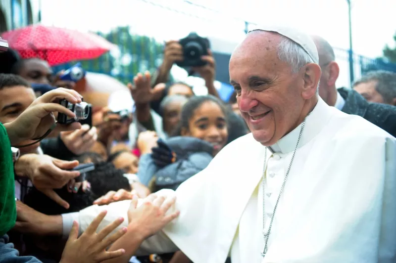 Lyt: Guddommeligt rockalbum på vej fra Paven