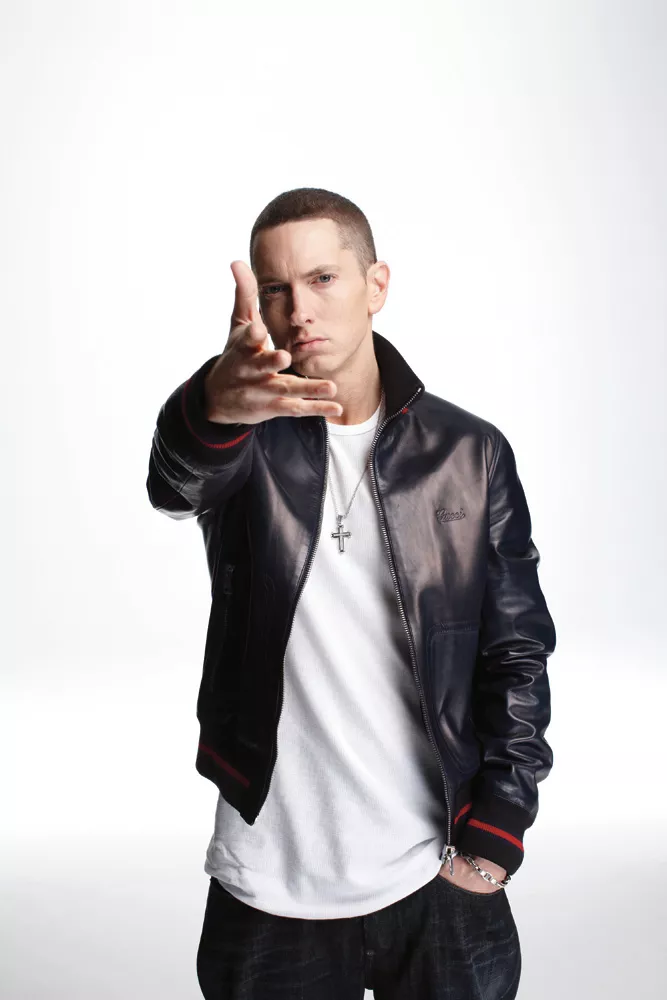 Eminem nomineret til ti Grammy Awards