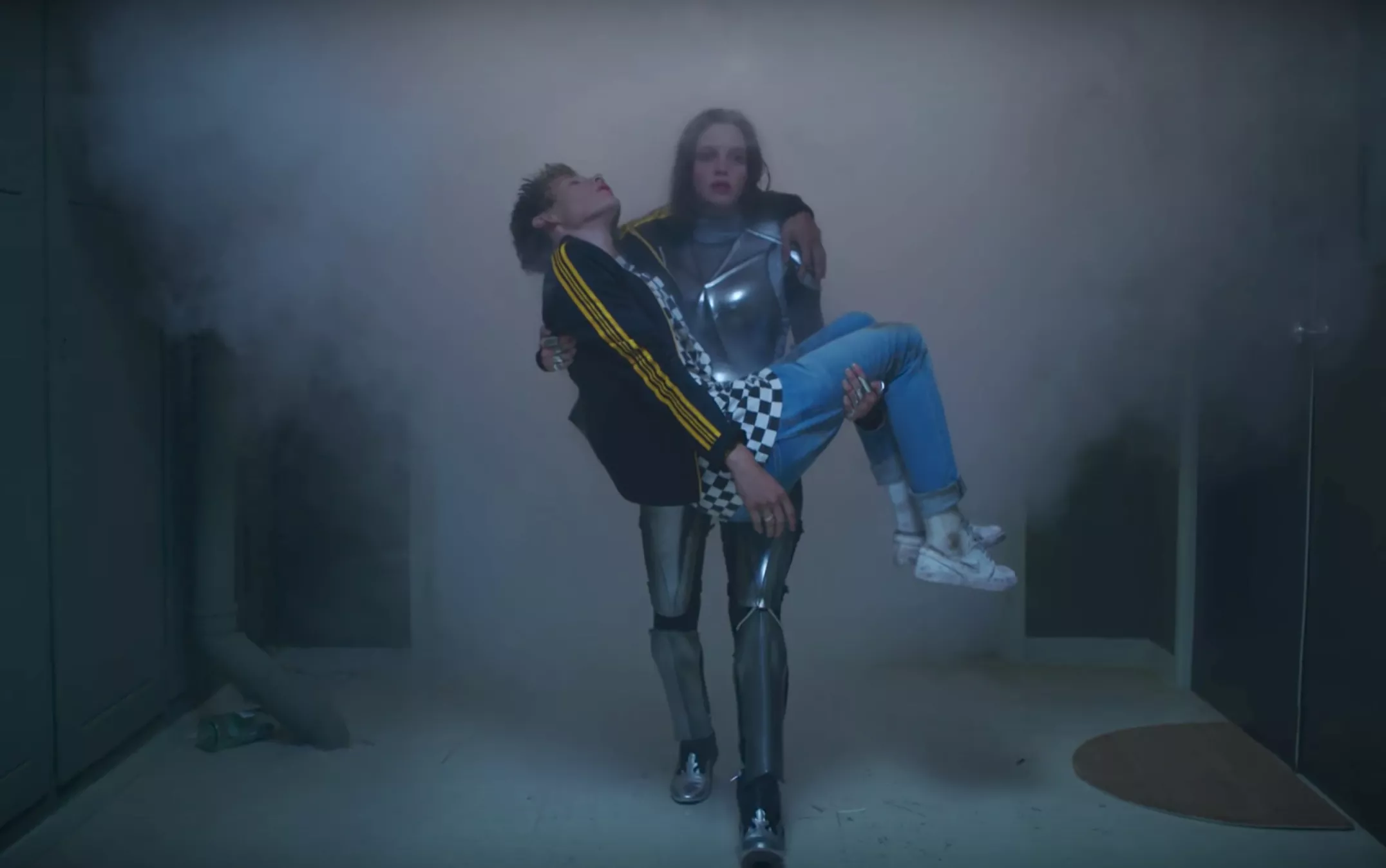 Ny, heroisk musikvideo fra Beck