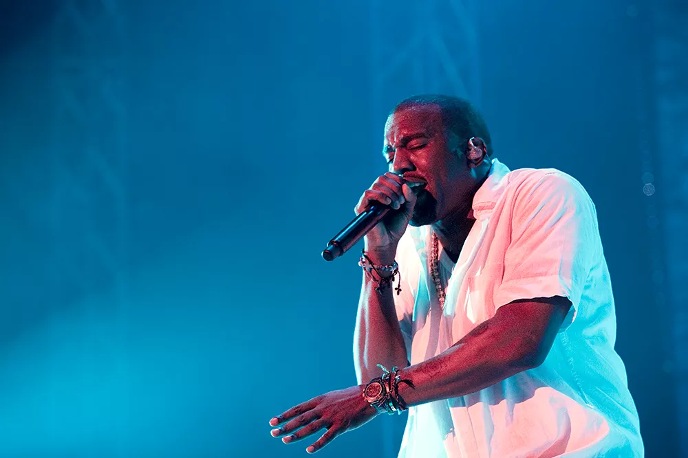 Kanye West fyrer sin dj – se her hvorfor