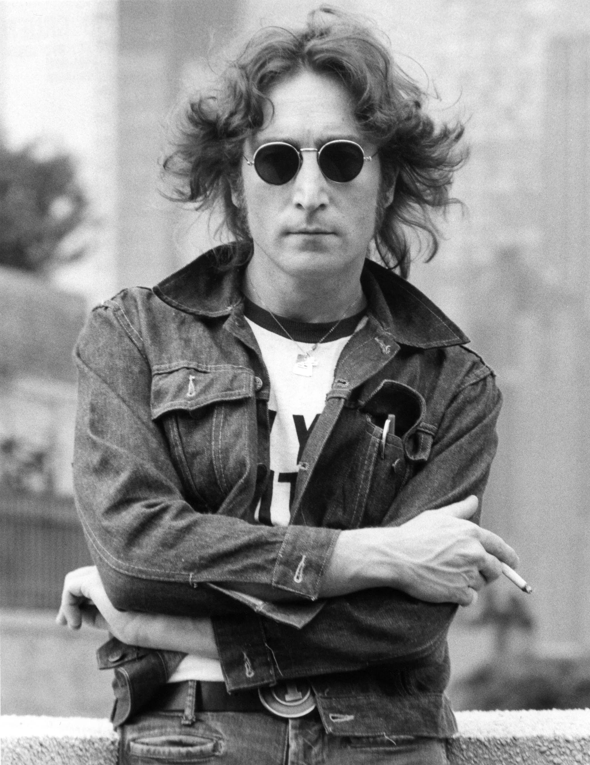 Massakrens ofre hyldes med John Lennon