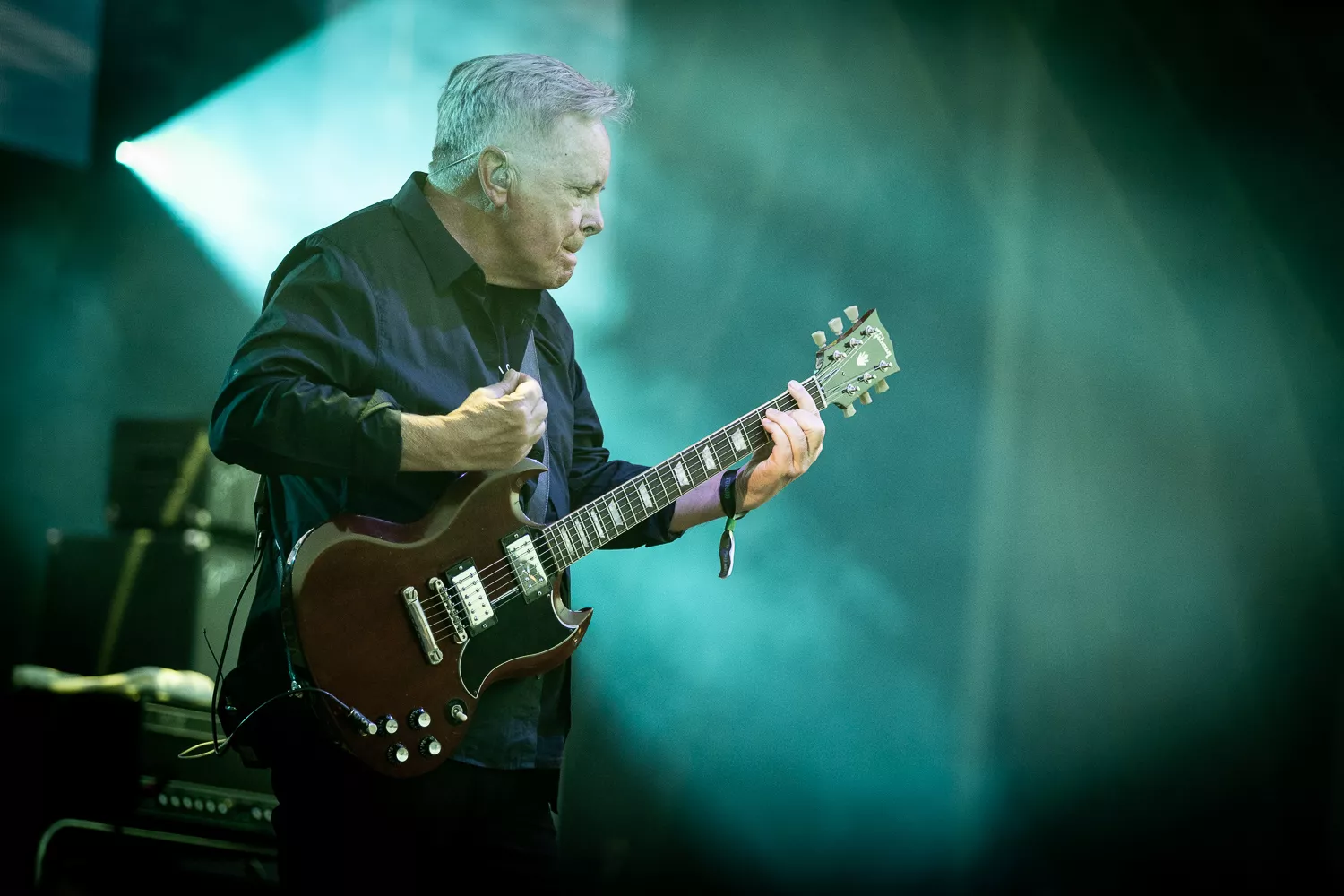 New Order udgiver livevideo med ”The Perfect Kiss” – koncertfilm på vej
