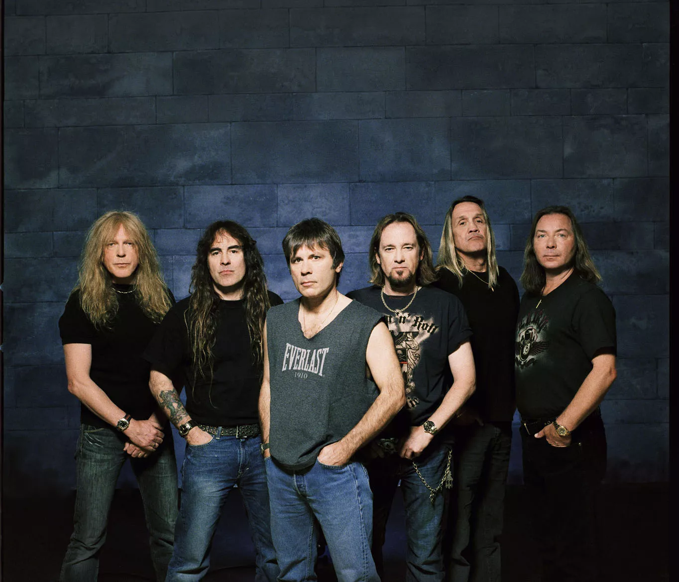 Iron Maiden-vokalisten mener tiden er moden for en selvbiografi