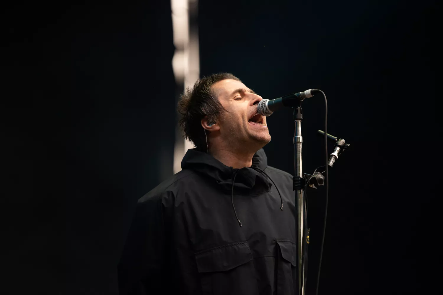 Liam Gallagher annoncerer nyt album og kæmpe Knebworth-koncert