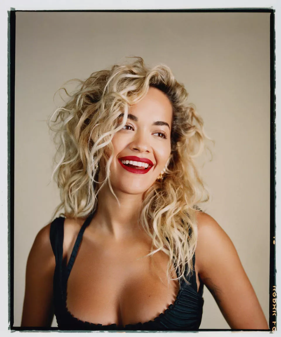 Rita Ora klar med flot video til singlen "Let Me Love You" – album på vej