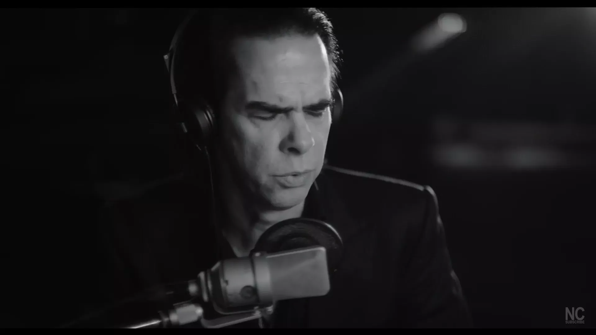 Nick Cave & The Bad Seeds har gjort deres indtog på den danske hitliste