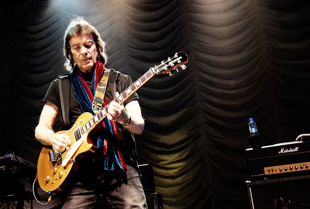 Tidligere Genesis-guitarist Steve Hackett gæster Danmark