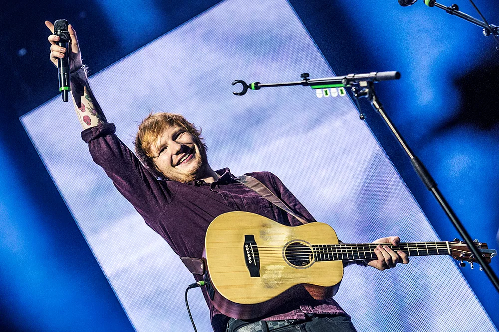 Ed Sheeran runder to milliarder afspilninger