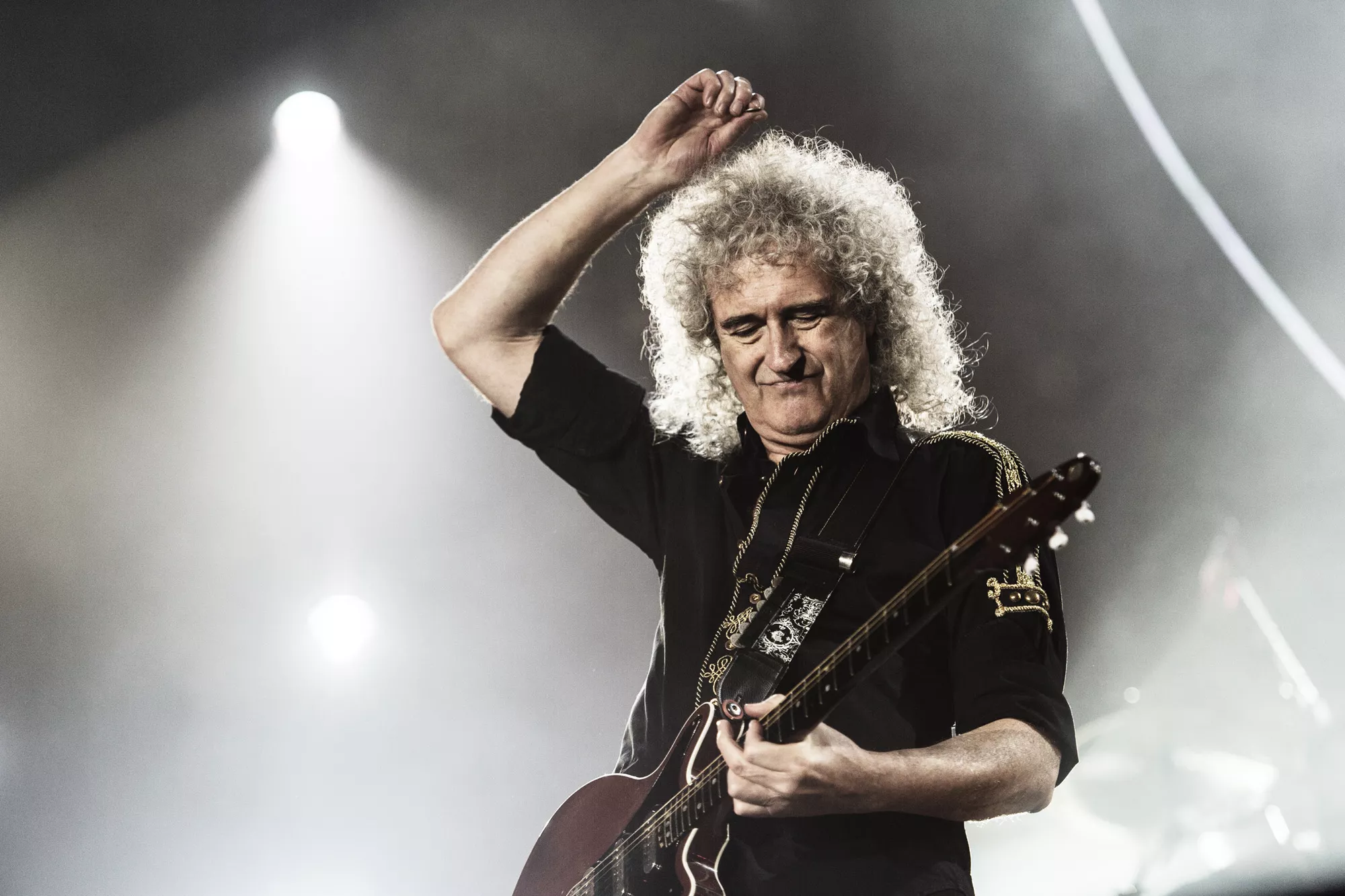 KARANTÆNE-TV: Brian May lærer dig at spille soloen fra "Bohemian Rhapsody" 