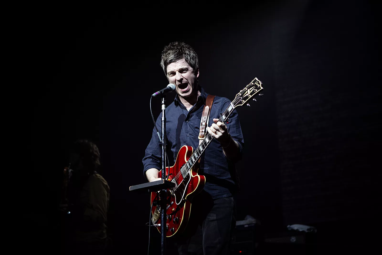Sangsmeden Noel Gallagher fylder 50 – læs 50 skarpe citater 