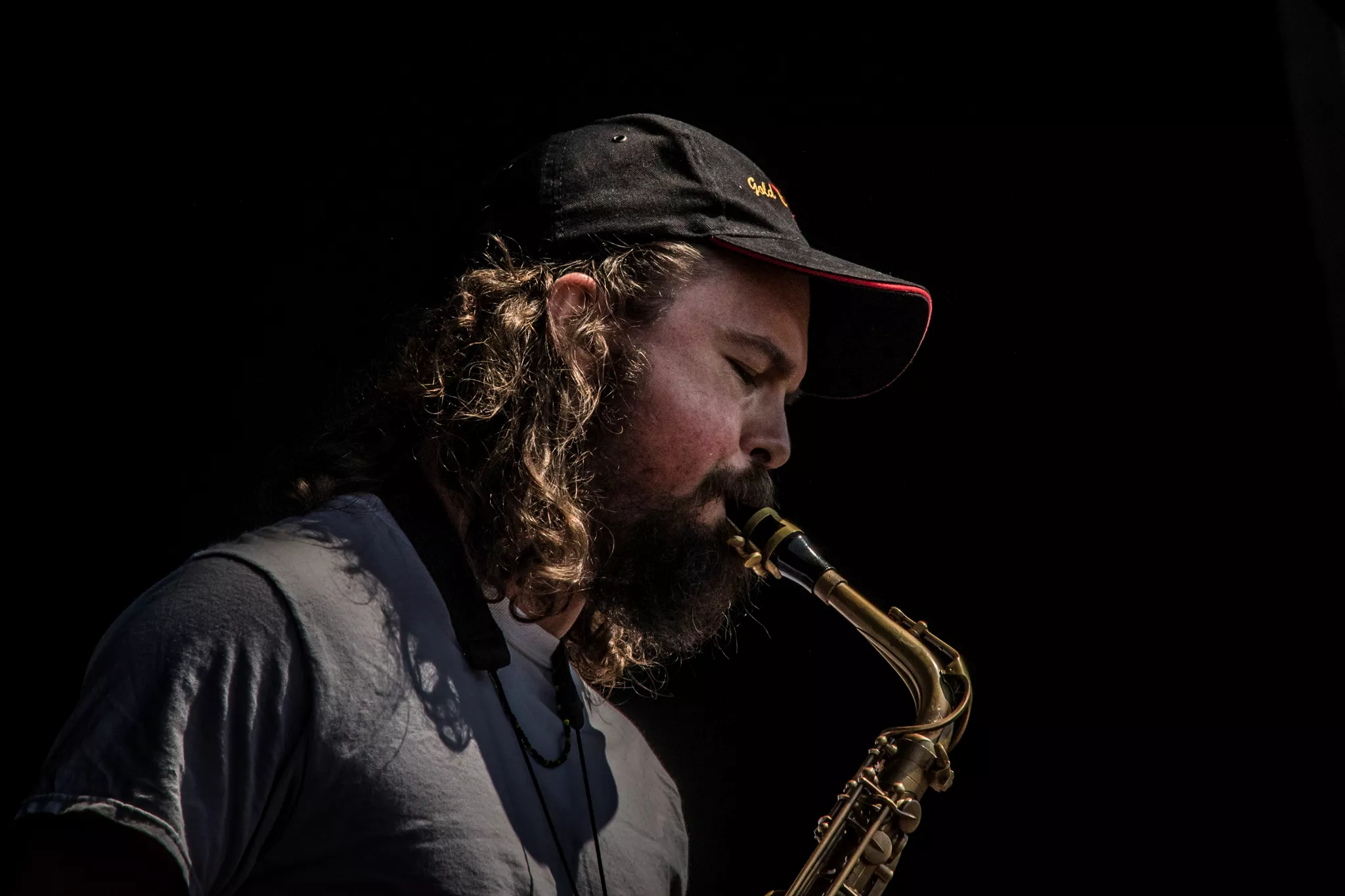 Alex Camerons saxofonist redder dreng fra druknedøden