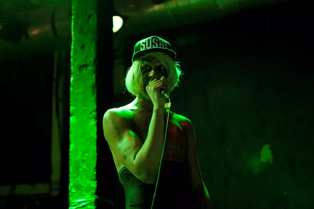 Den androgyne rapper Mykki Blanco giver koncert i Danmark
