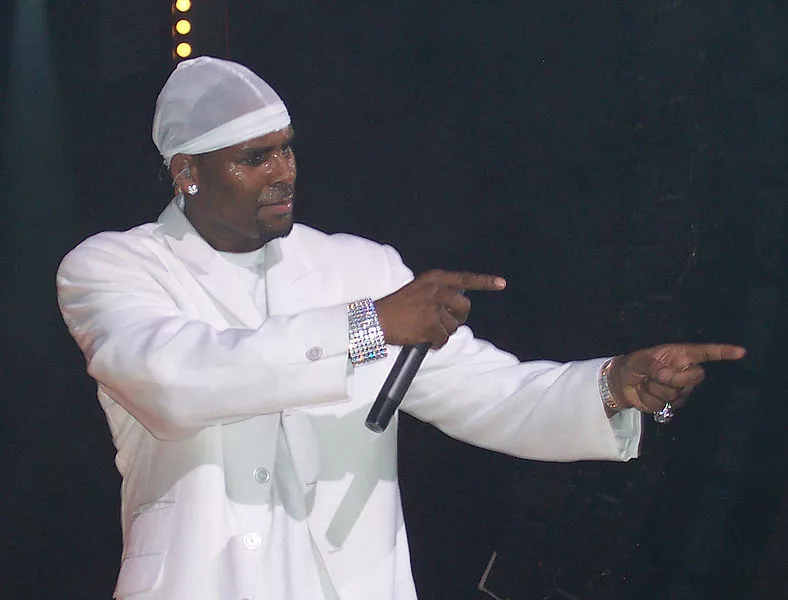 Festival avbokar R. Kelly efter protester