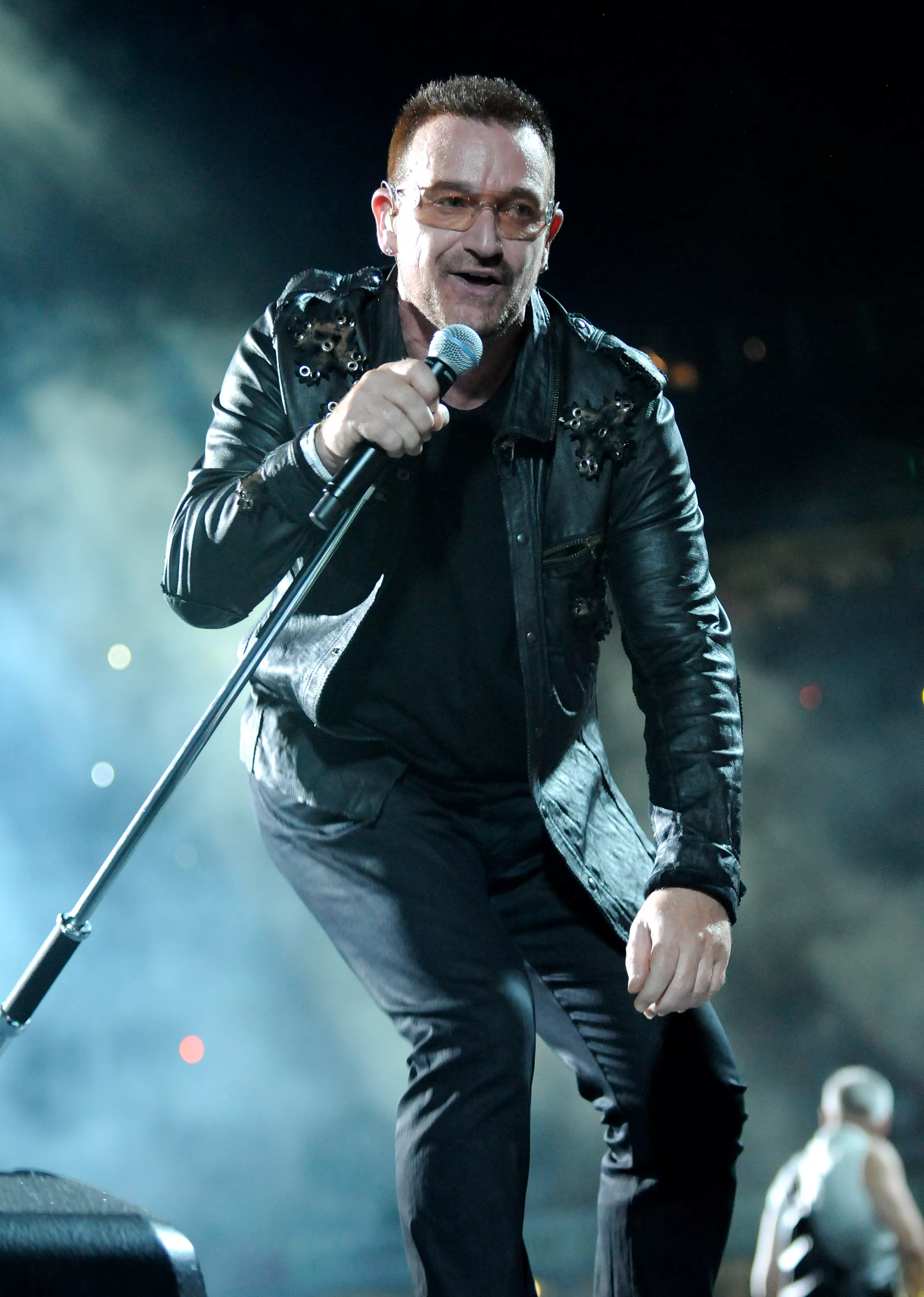 U2 udgiver remix-album på vinyl