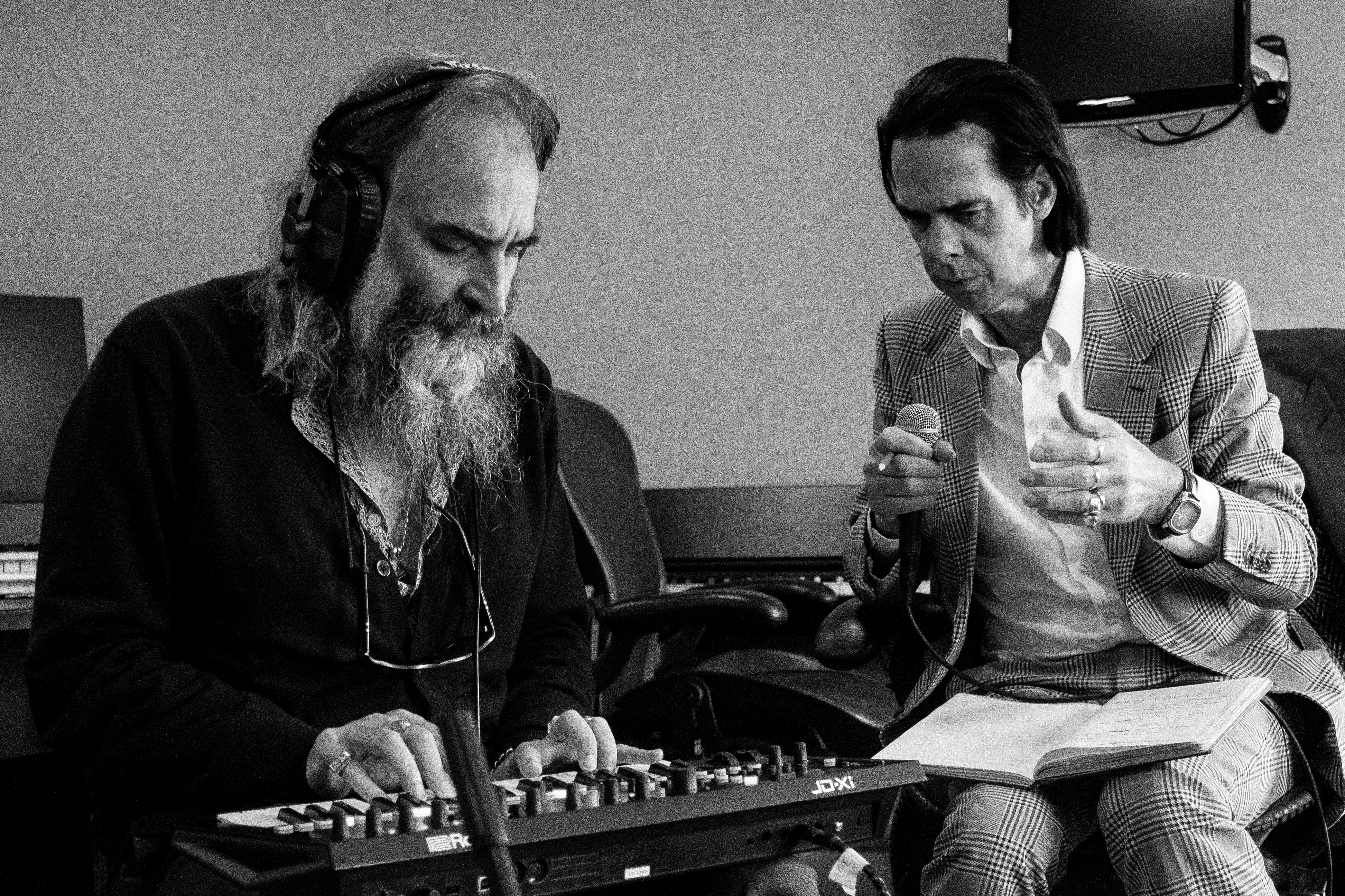 Nick Cave og Warren Ellis udgiver vinylsingle med to nye sange