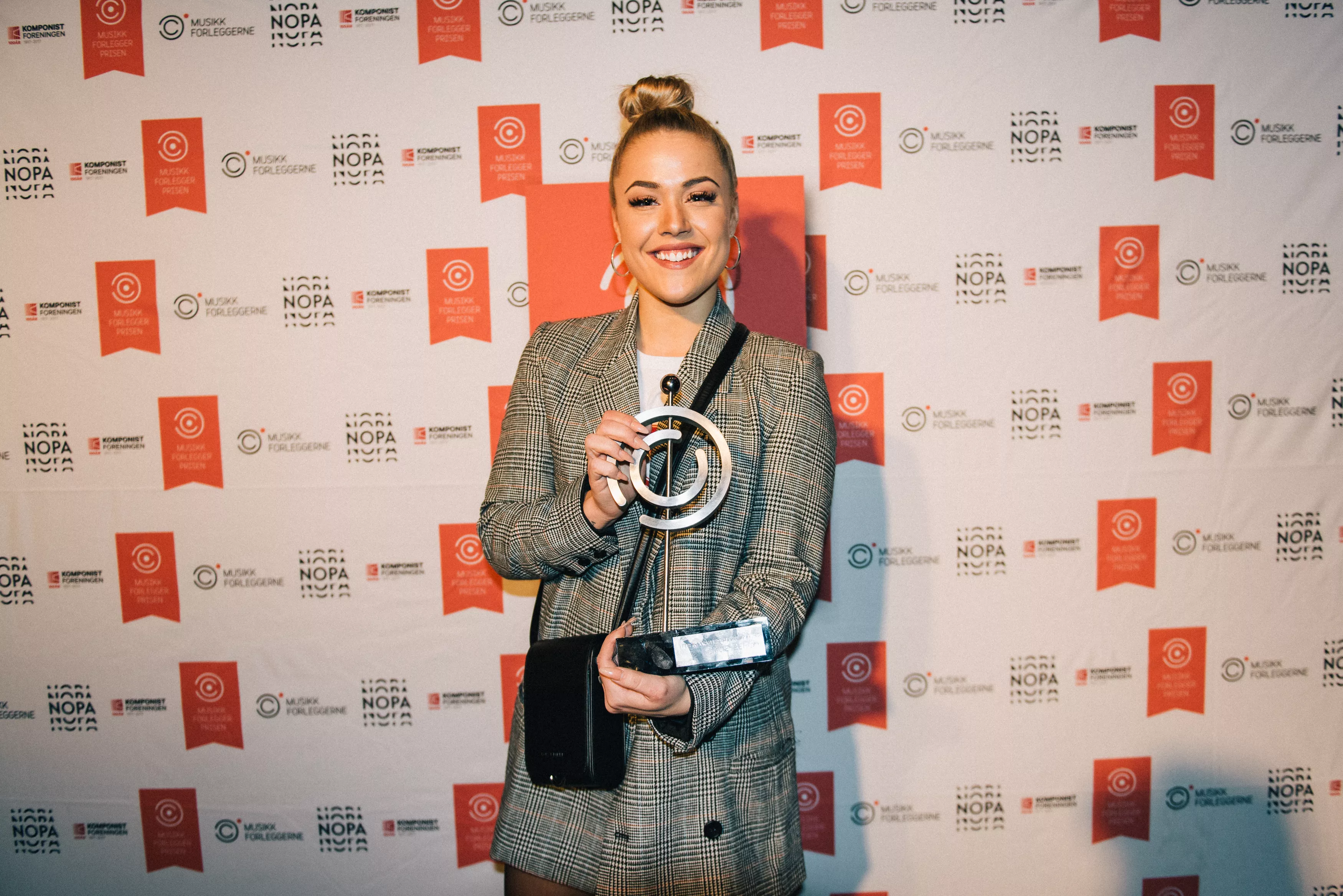 Julie Bergan vinner sin første musikkpris