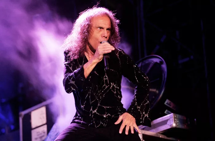 Ronnie James Dio har mavekræft