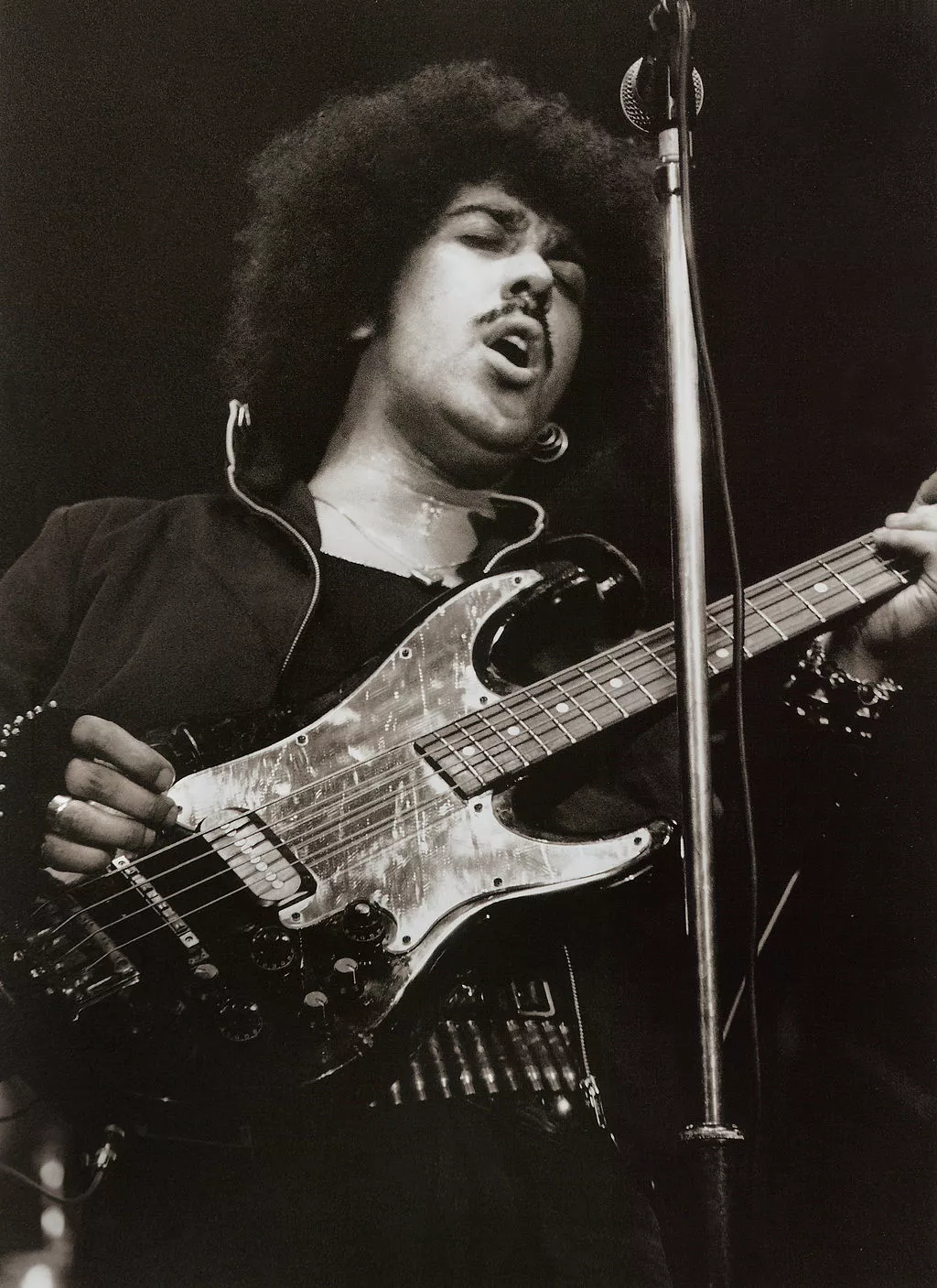 Det er 35 år siden, han døde: 11 knap så hårde sange med Thin Lizzys Phil Lynott