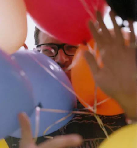 Maximum Balloon presenterar första låten