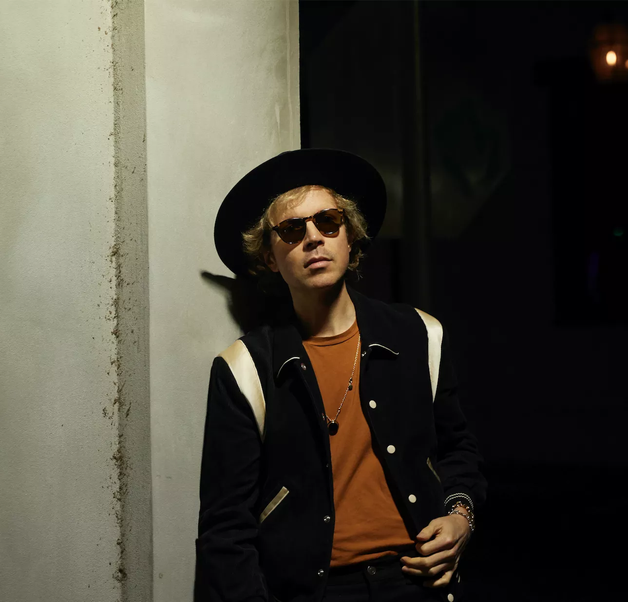 Beck frygter, at flere af hans album er gået op i røg