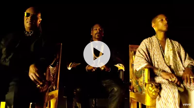 Snoop Dogg er nede med Pharrell og Stevie i ny fremtidsvideo 