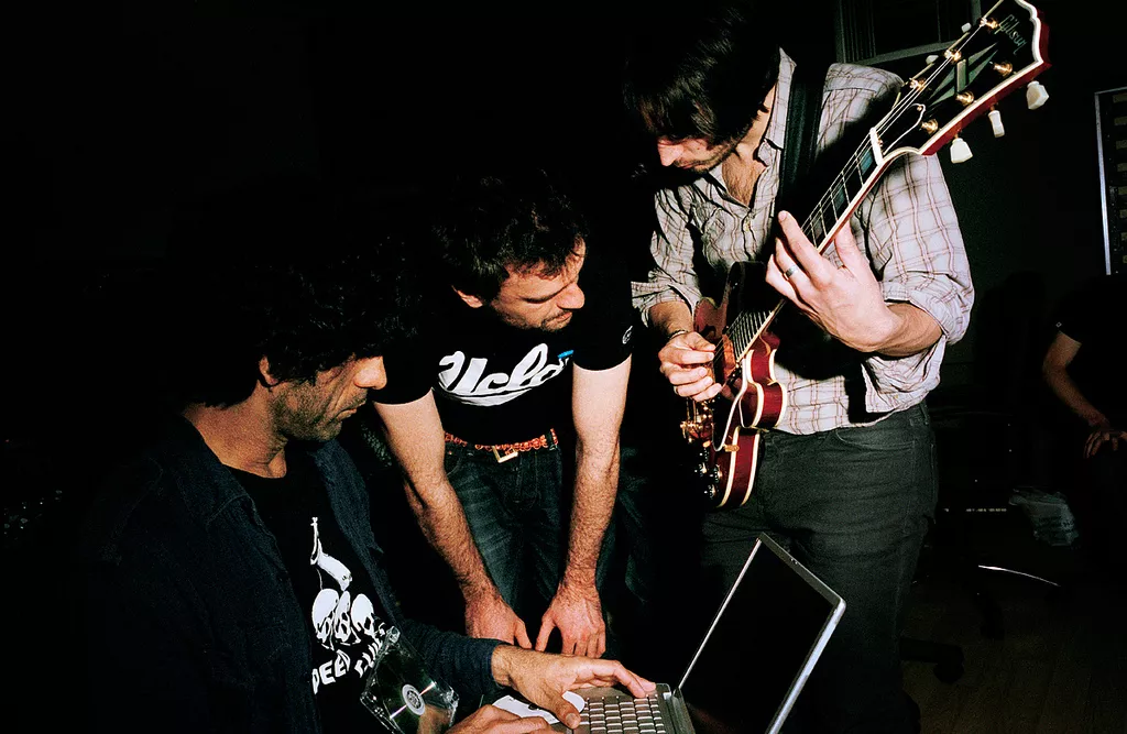 Arctic Monkeys och Libertines bildar supergrupp