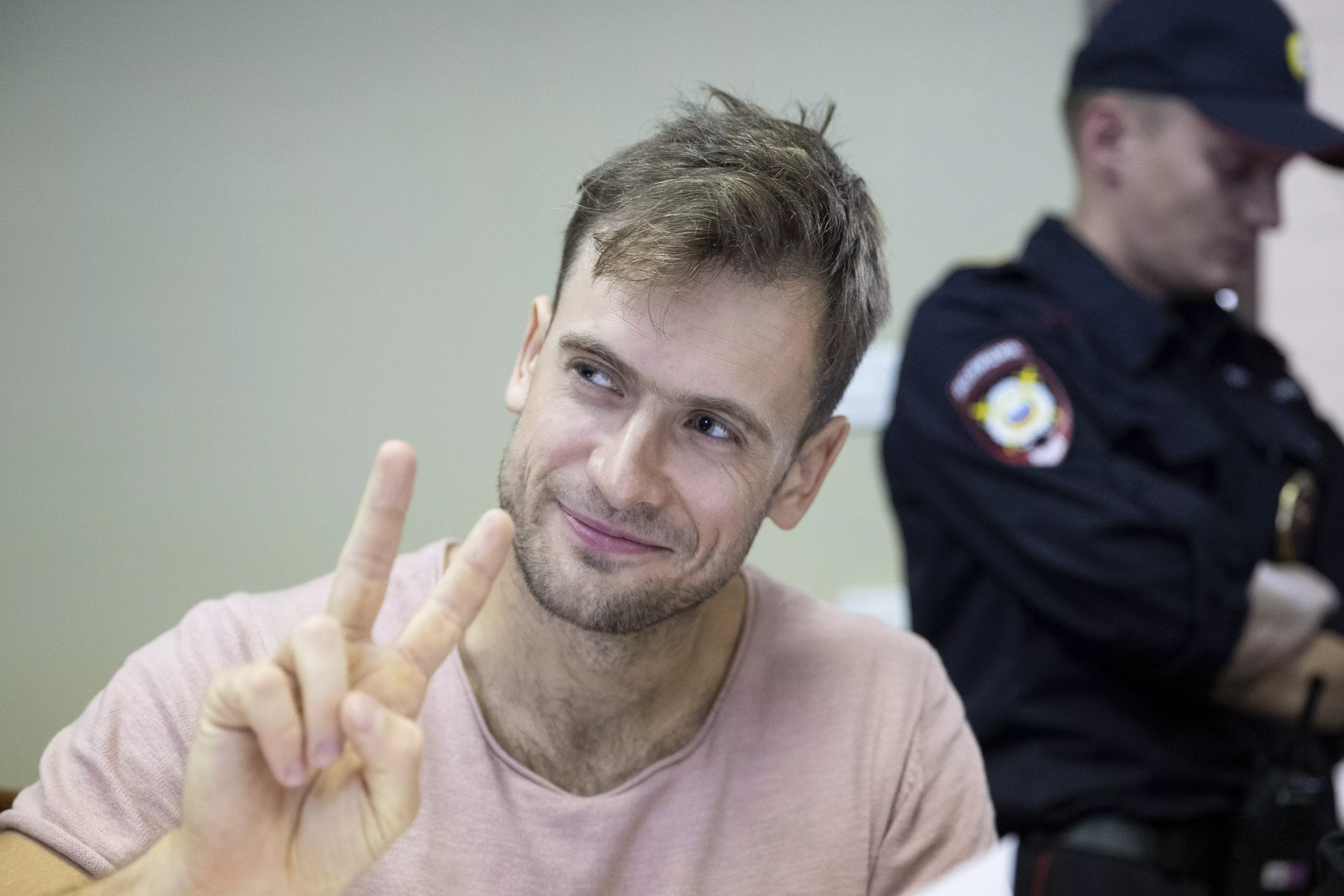 Pussy Riot-aktivist «overbevist» om at Russland forgiftet ham